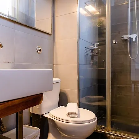 Moniz Cozy - 2br Historical Апартаменты Лиссабон