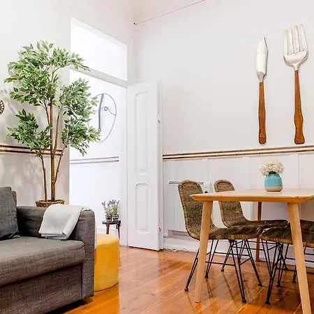 Moniz Cozy - 2br Historical Лиссабон